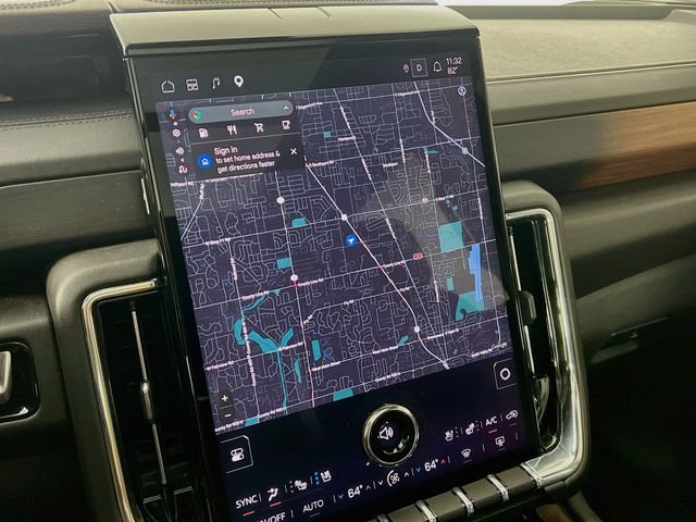 2025 GMC Yukon Denali - Photo 18