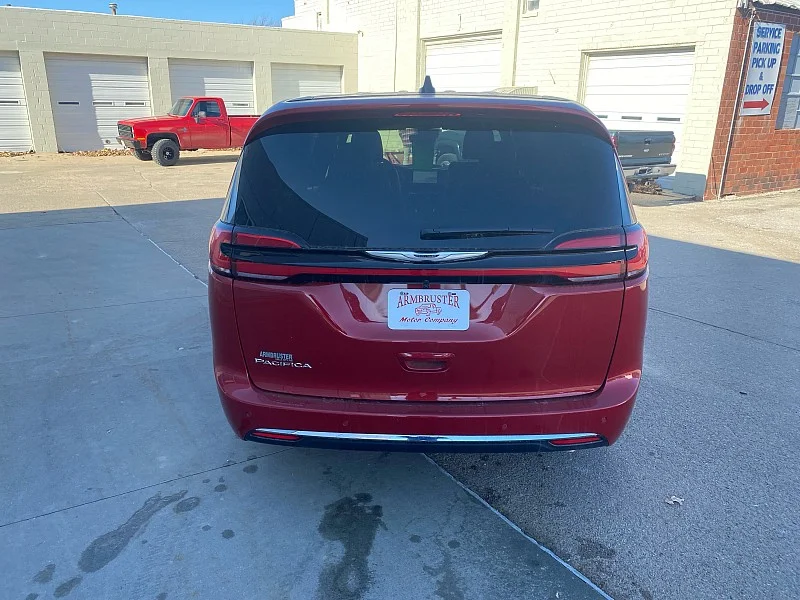 2026 Chrysler Pacifica Select - Photo 6