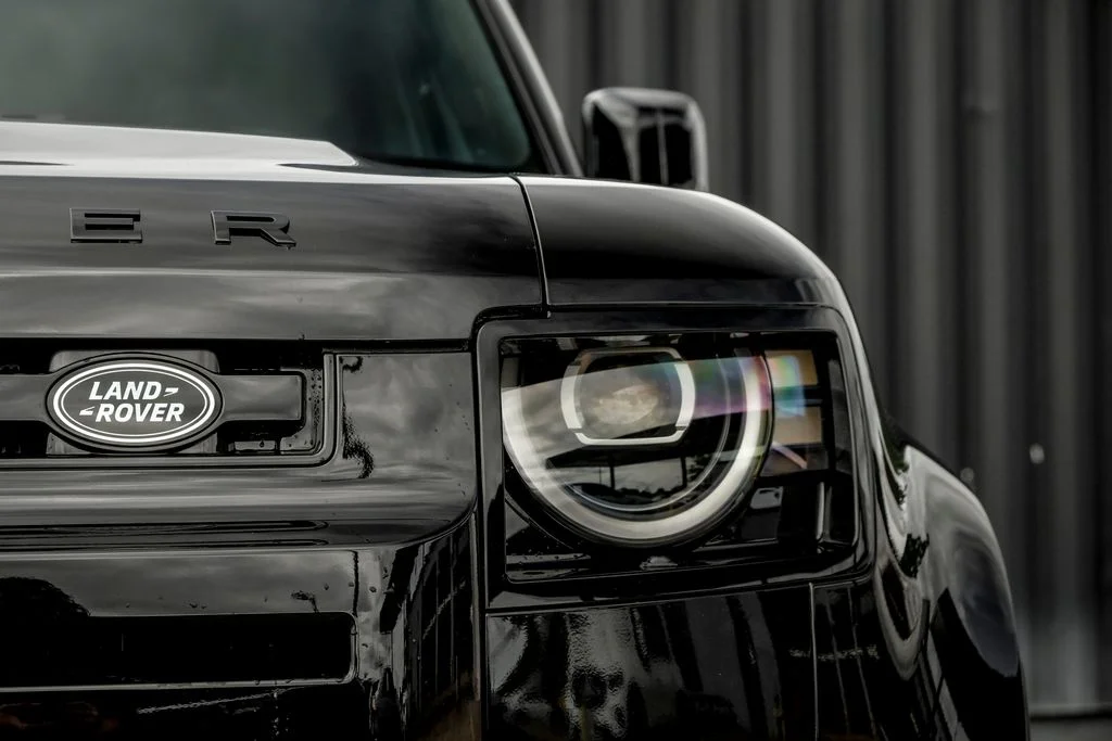 New 2026 Santorini Black Land Rover S image 6