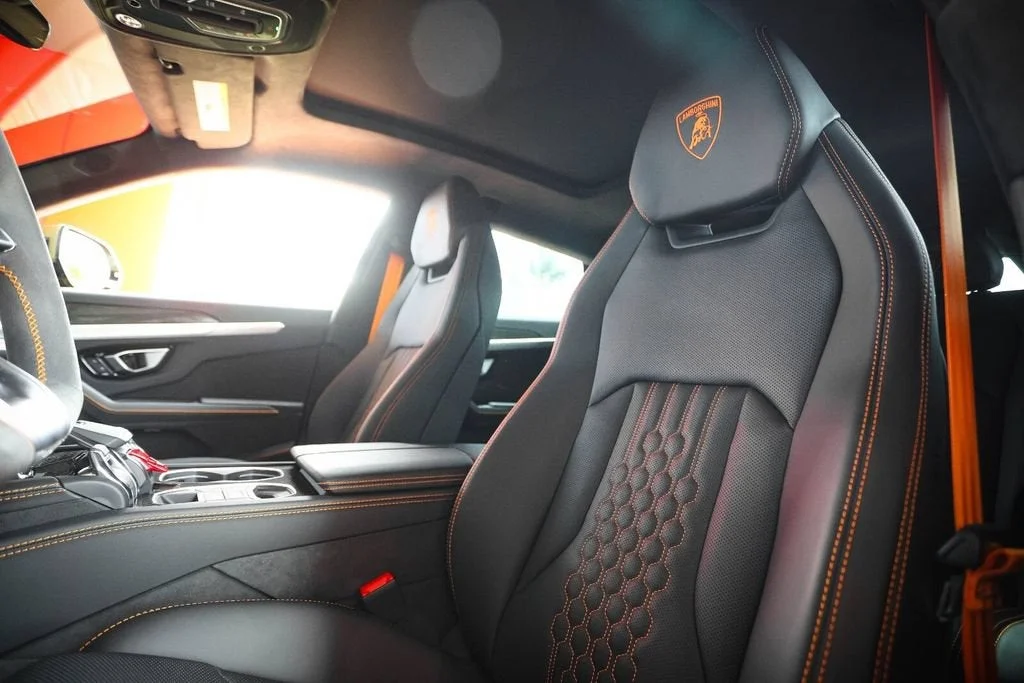Used 2026 Verde Gea Lucido Metallic Lamborghini SE image 47