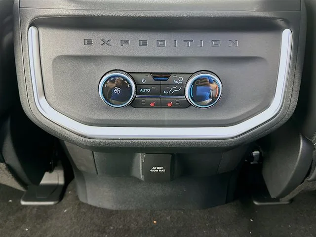 New 2026 Ford Expedition Platinum