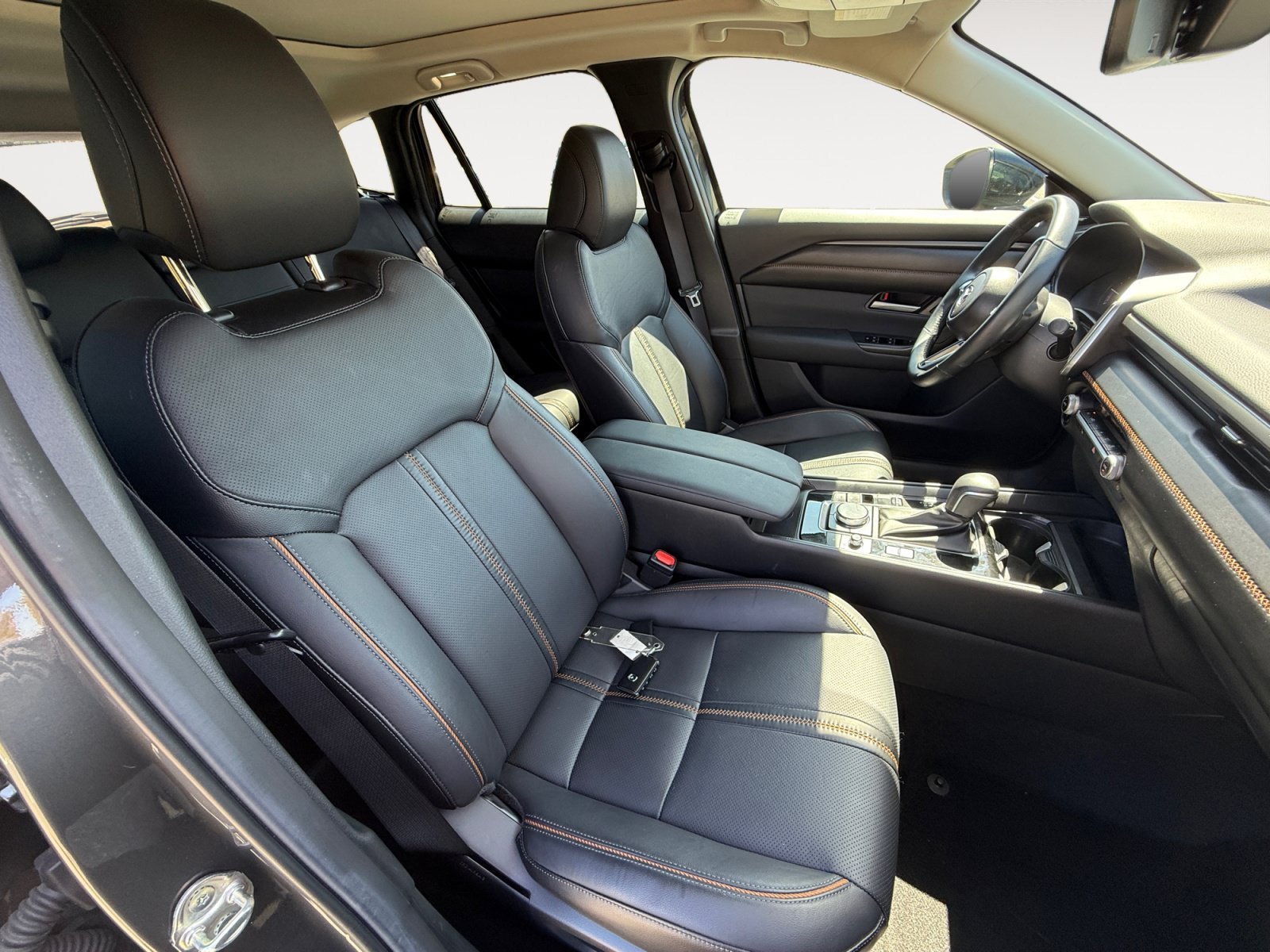 Used 2025 Machine Gray Mazda Premium image 19