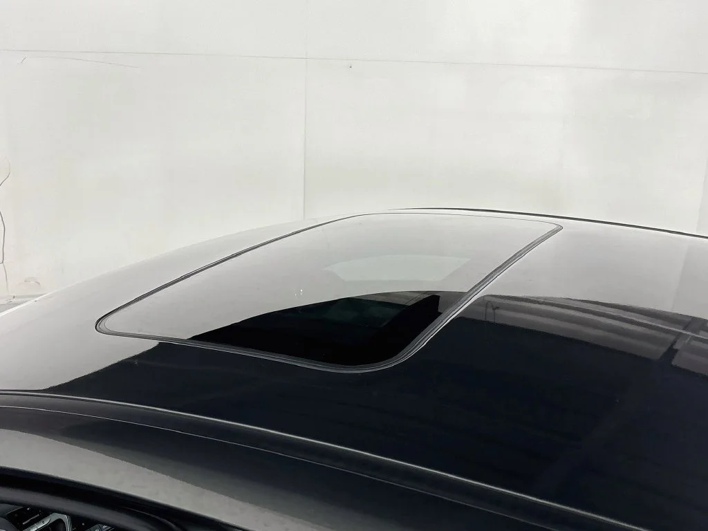 Used 2025 Gray Hyundai SEL Convenience image 18