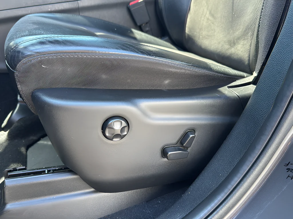 Used 2021 Gray Jeep Laredo X image 18