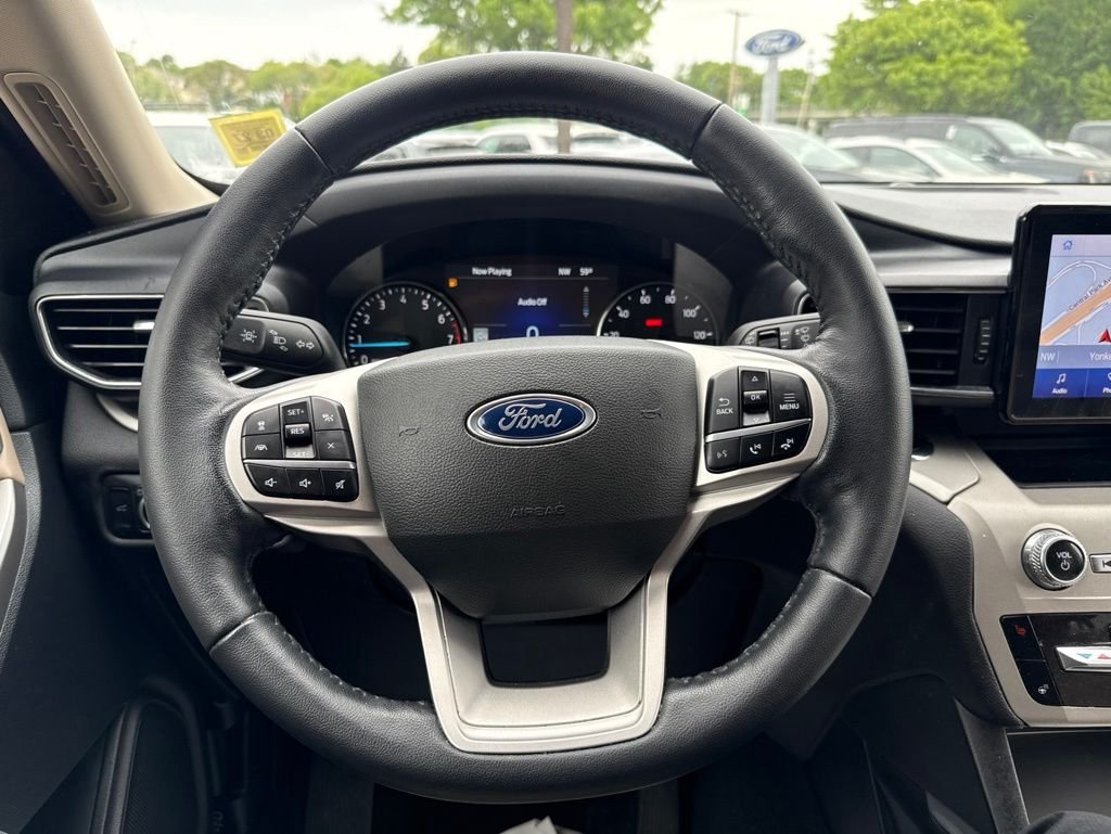 Used 2022 Red Metallic Ford XLT image 11