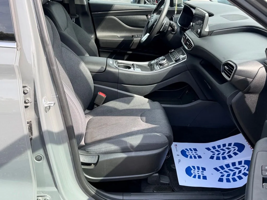 Used 2022 Hampton Gray Hyundai SEL image 20