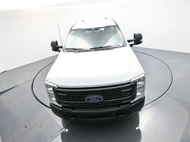 New 2026 Oxford White Ford F-350® XL image 19