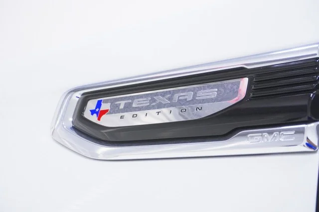 New 2026 Summit White GMC SLT image 15