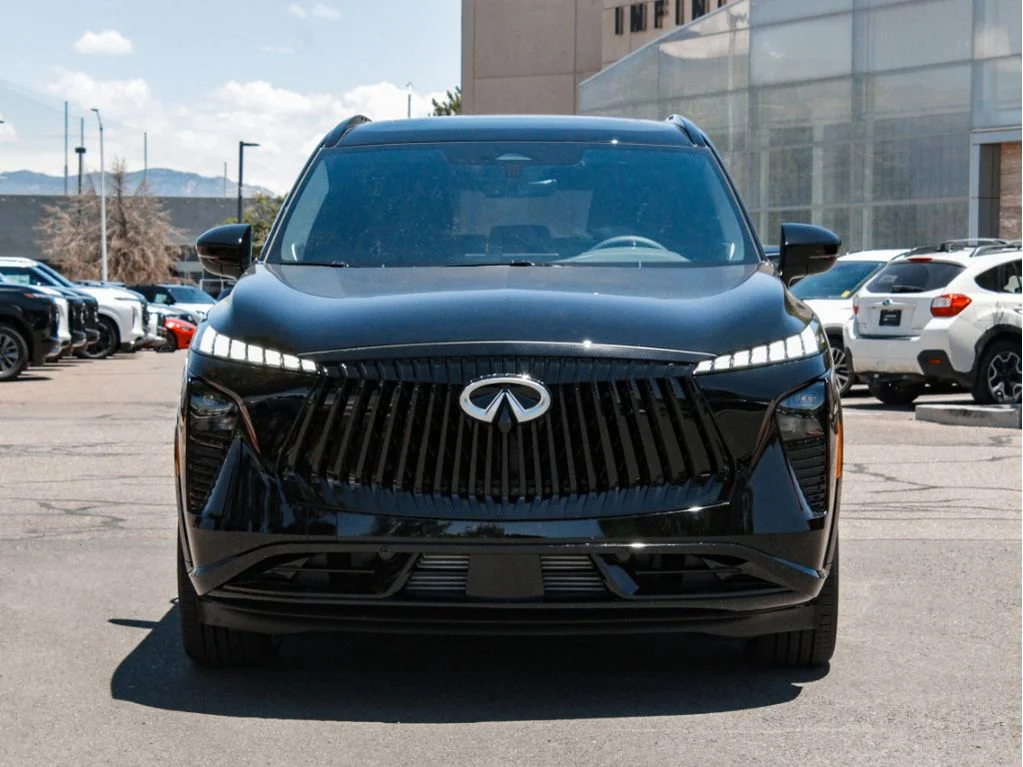 New 2027 BLACK OBSIDIAN INFINITI Luxe AWD image 2