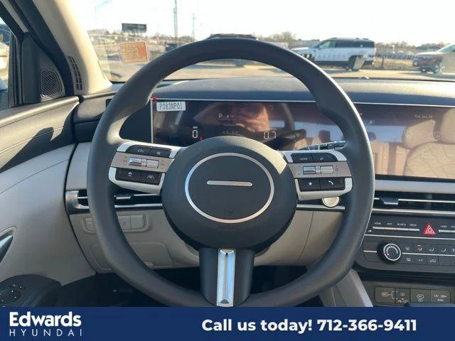 New 2025 White Hyundai SE image 21