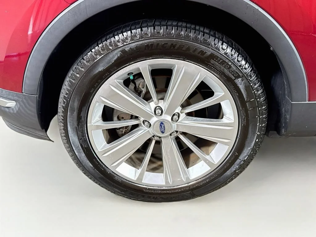 Used 2019 Red Ford Limited image 41