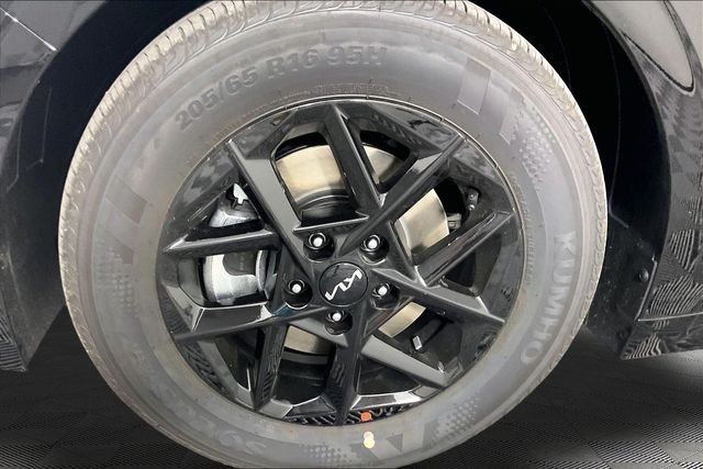 New 2026  Kia LXS image 13