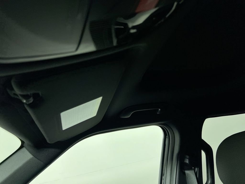 New 2027 Ebony Black Kia S image 19
