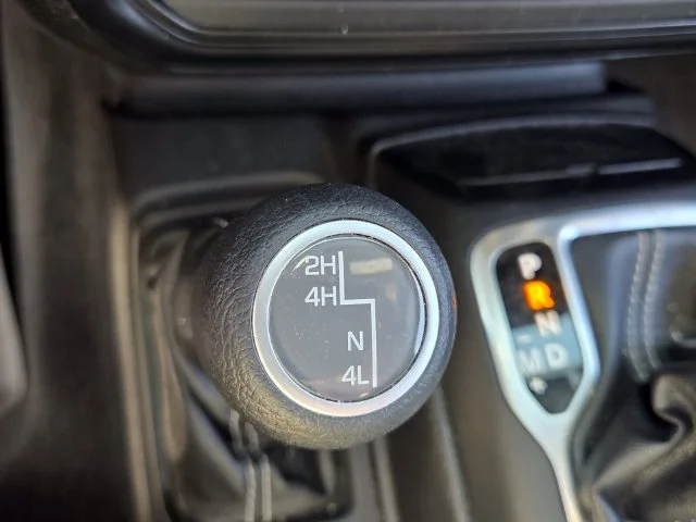 Used 2019 Black Jeep Unlimited Sahara image 24