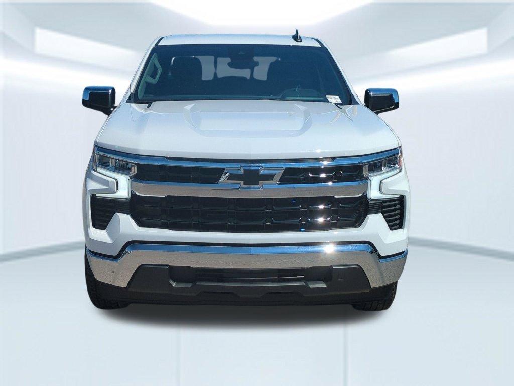 Used 2026 Summit White Chevrolet LT image 11
