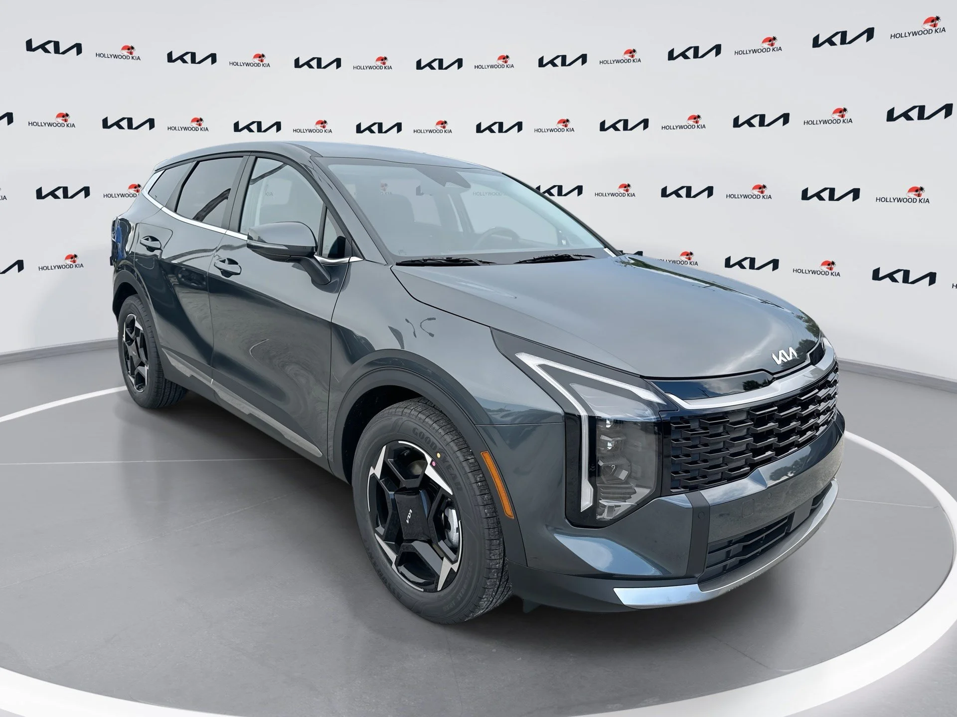 New 2026 Gravity Gray Kia EX image 1