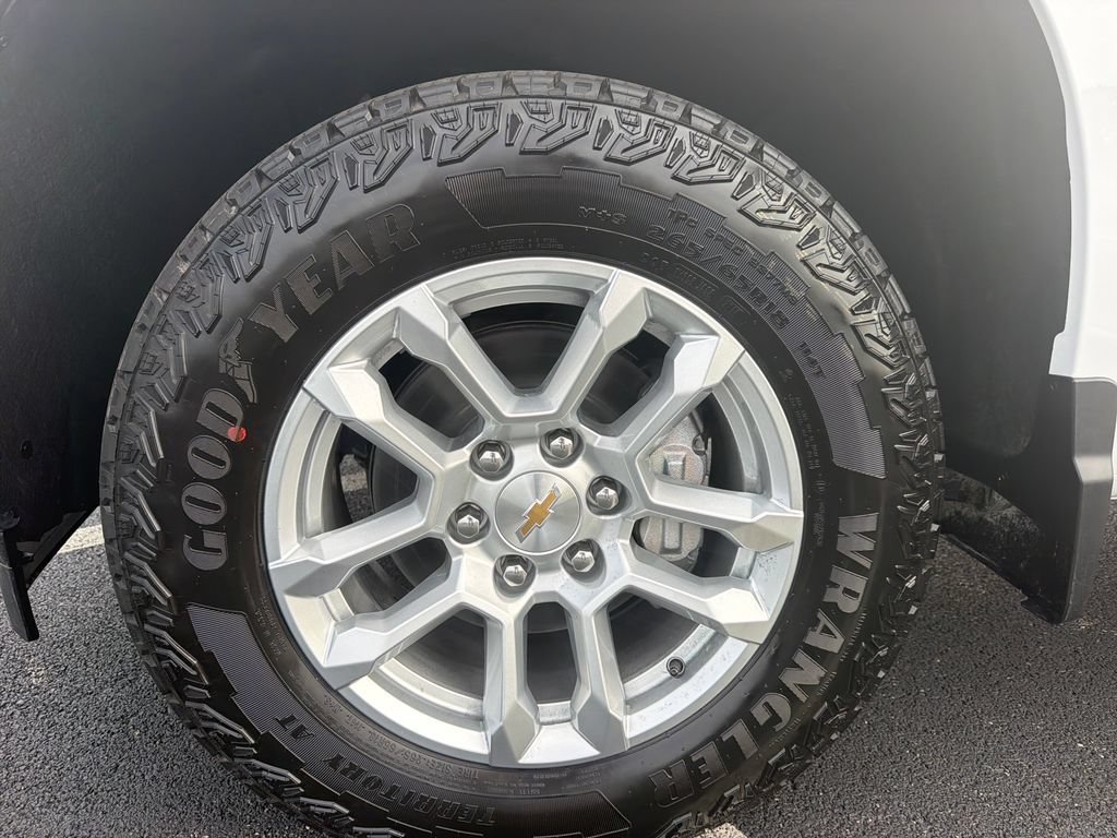 2026 Chevrolet Silverado 1500 LT - Photo 10