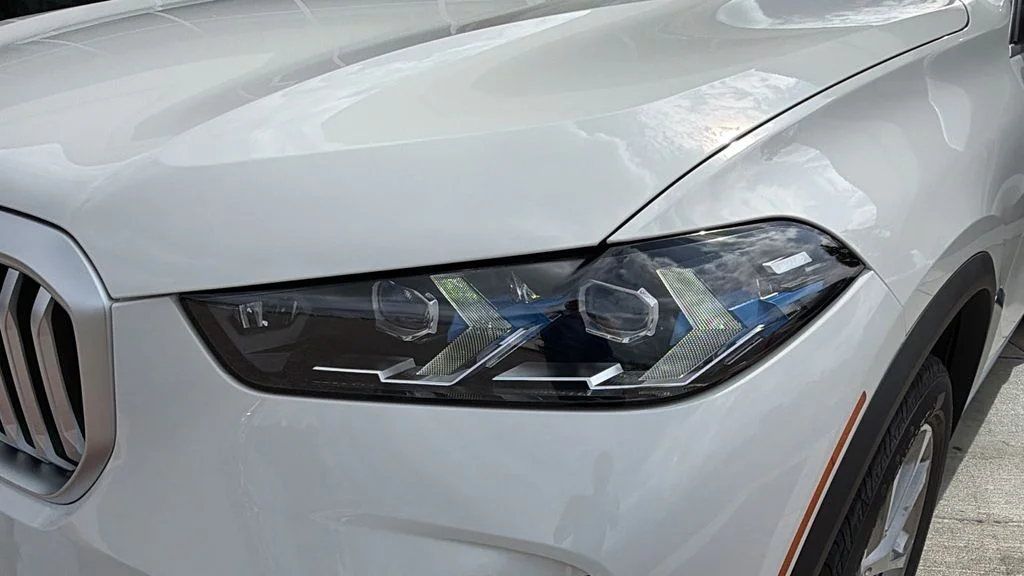 Certified Used 2026 Alpine White BMW sDrive40i image 8