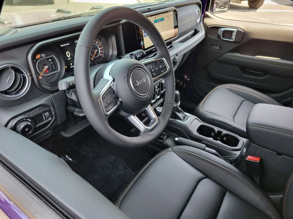 New 2026 Reign Exterior Paint Jeep Sahara image 3