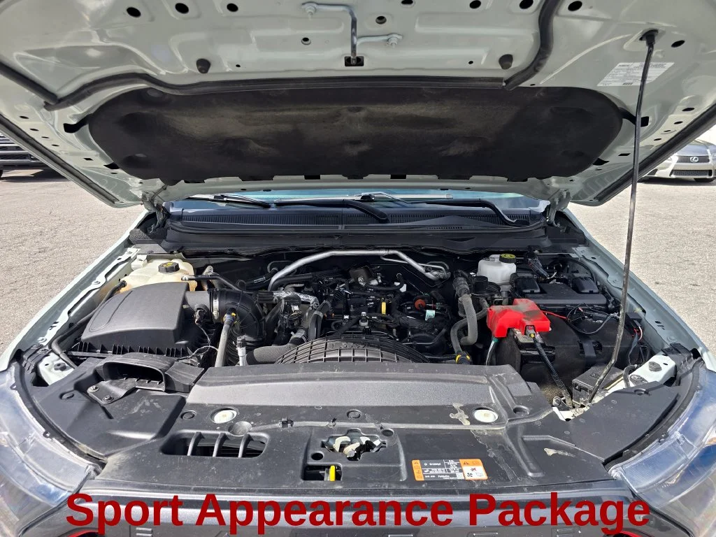 Used 2023 Green Ford XLT image 21