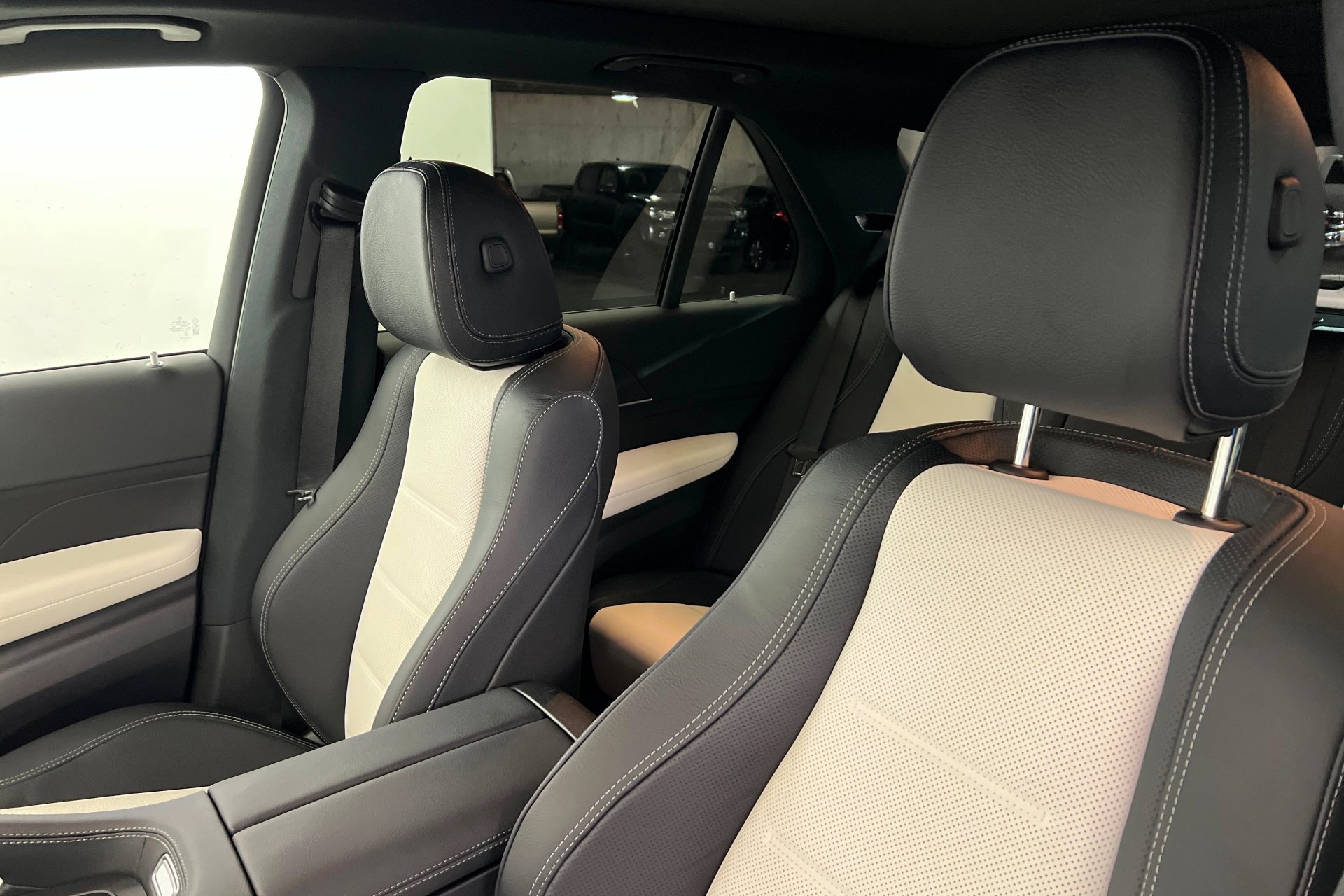 New 2026 Polar White Mercedes-Benz GLE 450 image 42