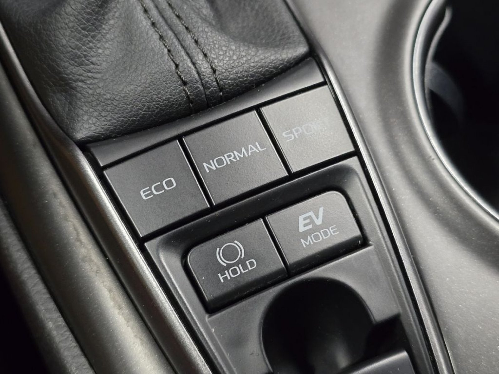 2023 Toyota Camry XSE - Photo 6