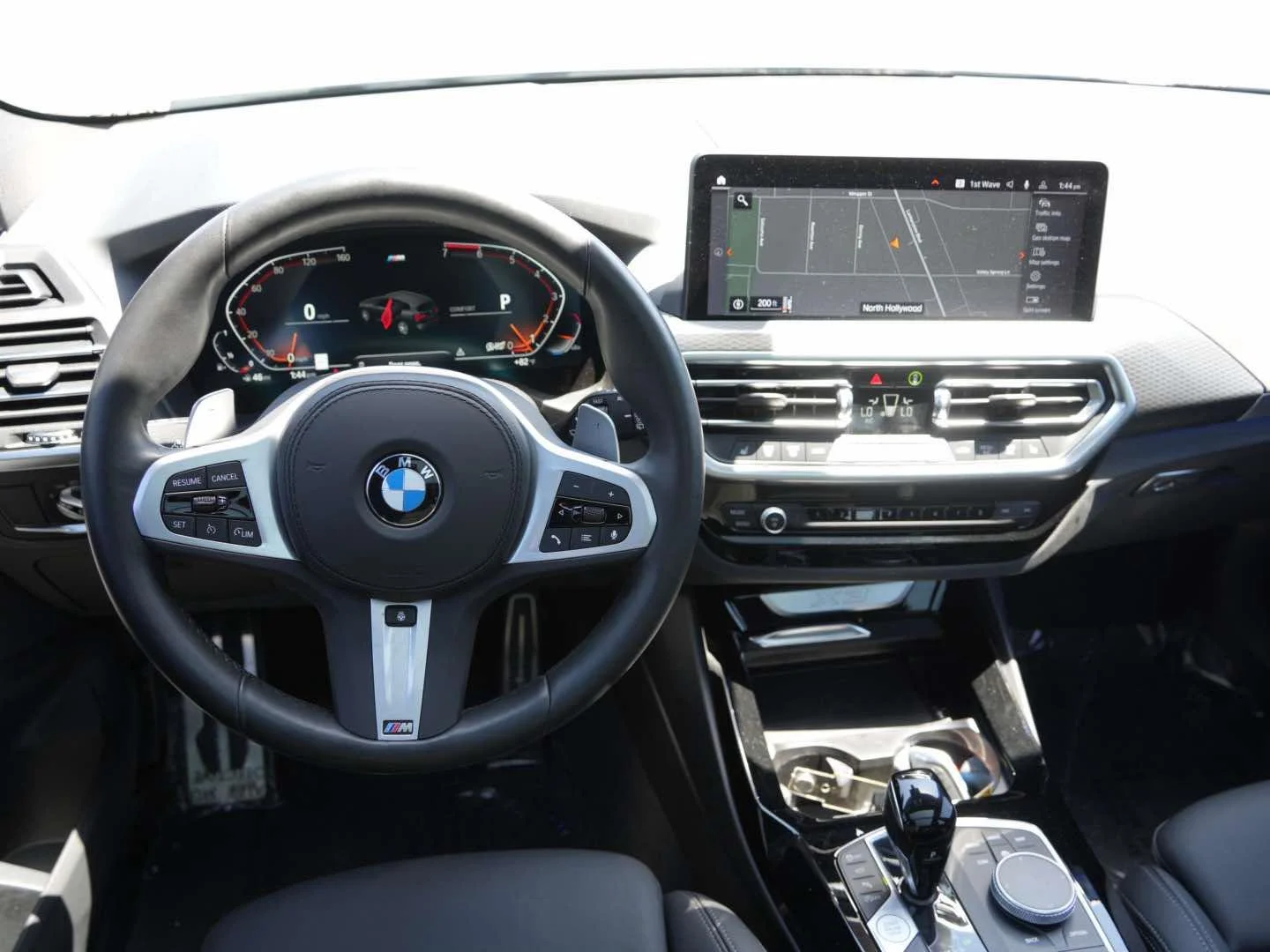 Certified Used 2023 Brooklyn Grey Metallic BMW sDrive30i Sports Activity Vehicle South Africa image 7
