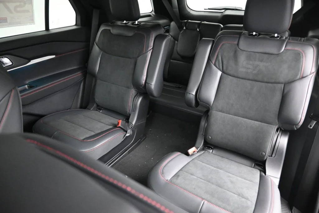 New 2026 Agate Black Metallic Ford ST image 19