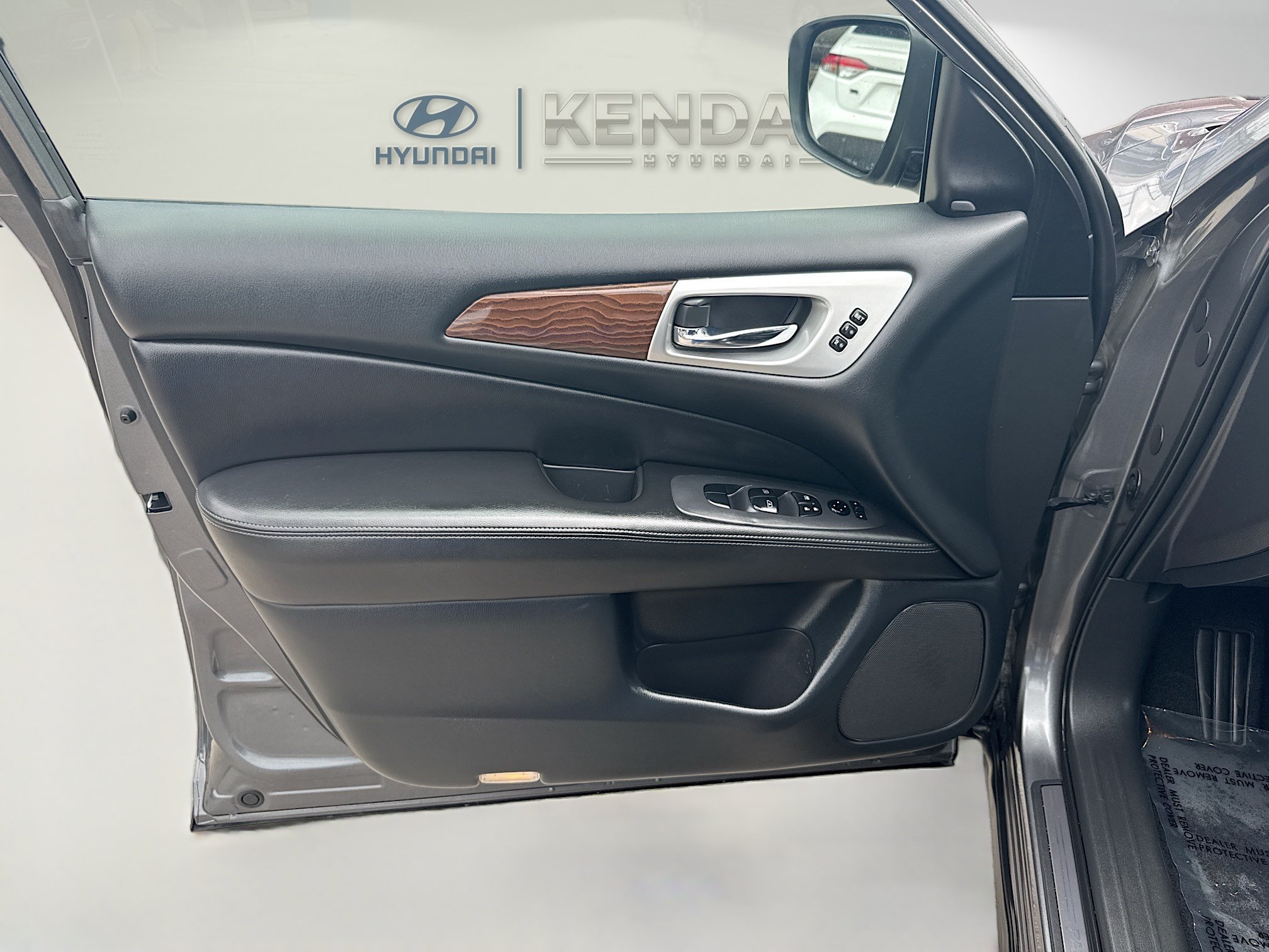 Used 2020 Gun Metallic Nissan Platinum image 18