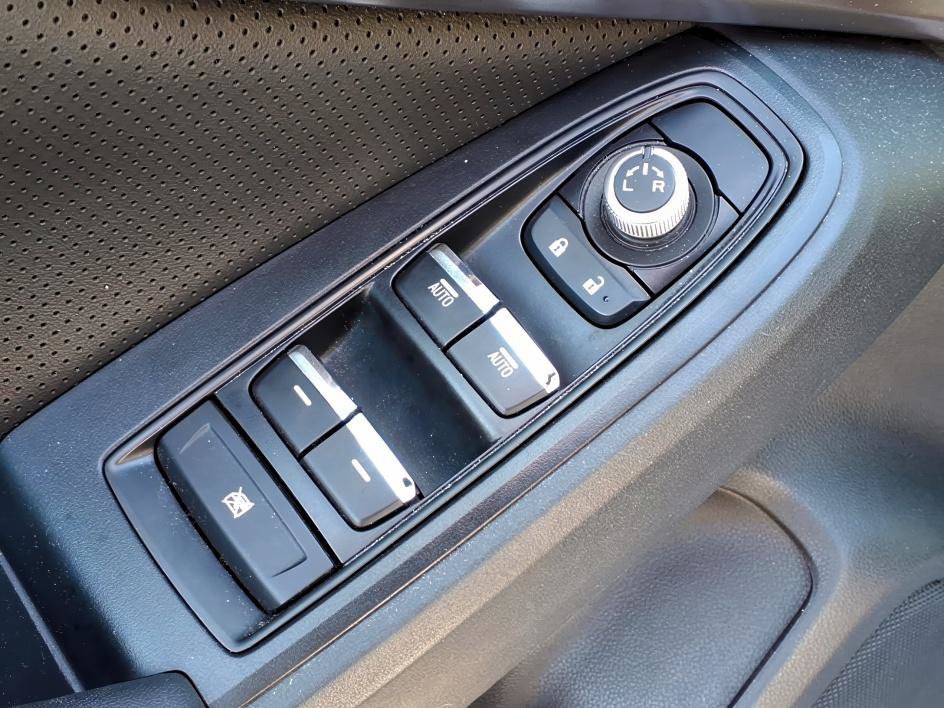 Used 2019 Cool Gray Khaki Subaru Limited image 18