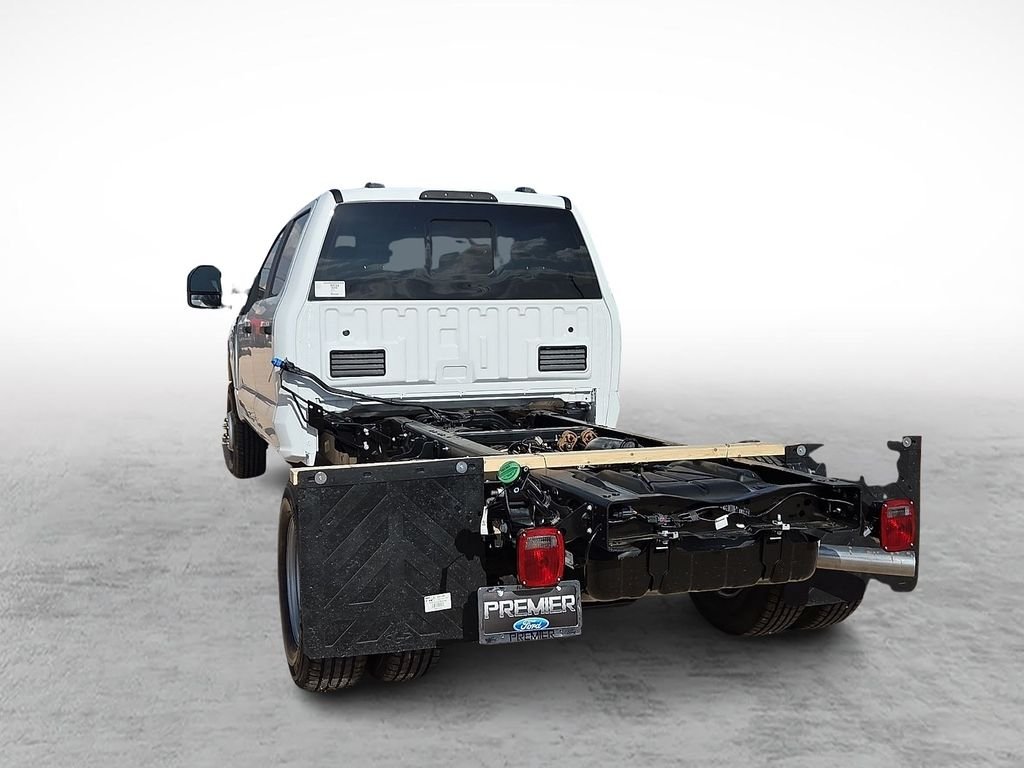 New 2026 Oxford White Ford F-350® XL image 8