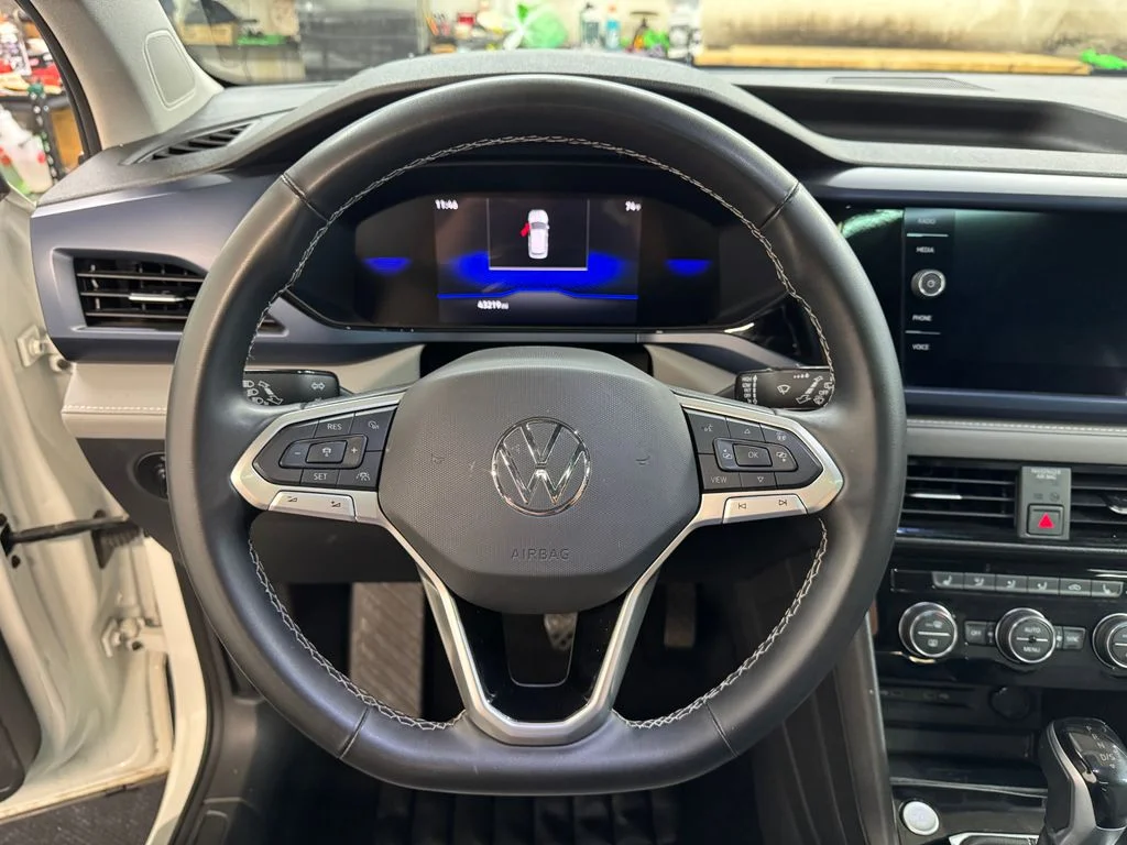 Used 2024 White Volkswagen 1.5T SE image 18