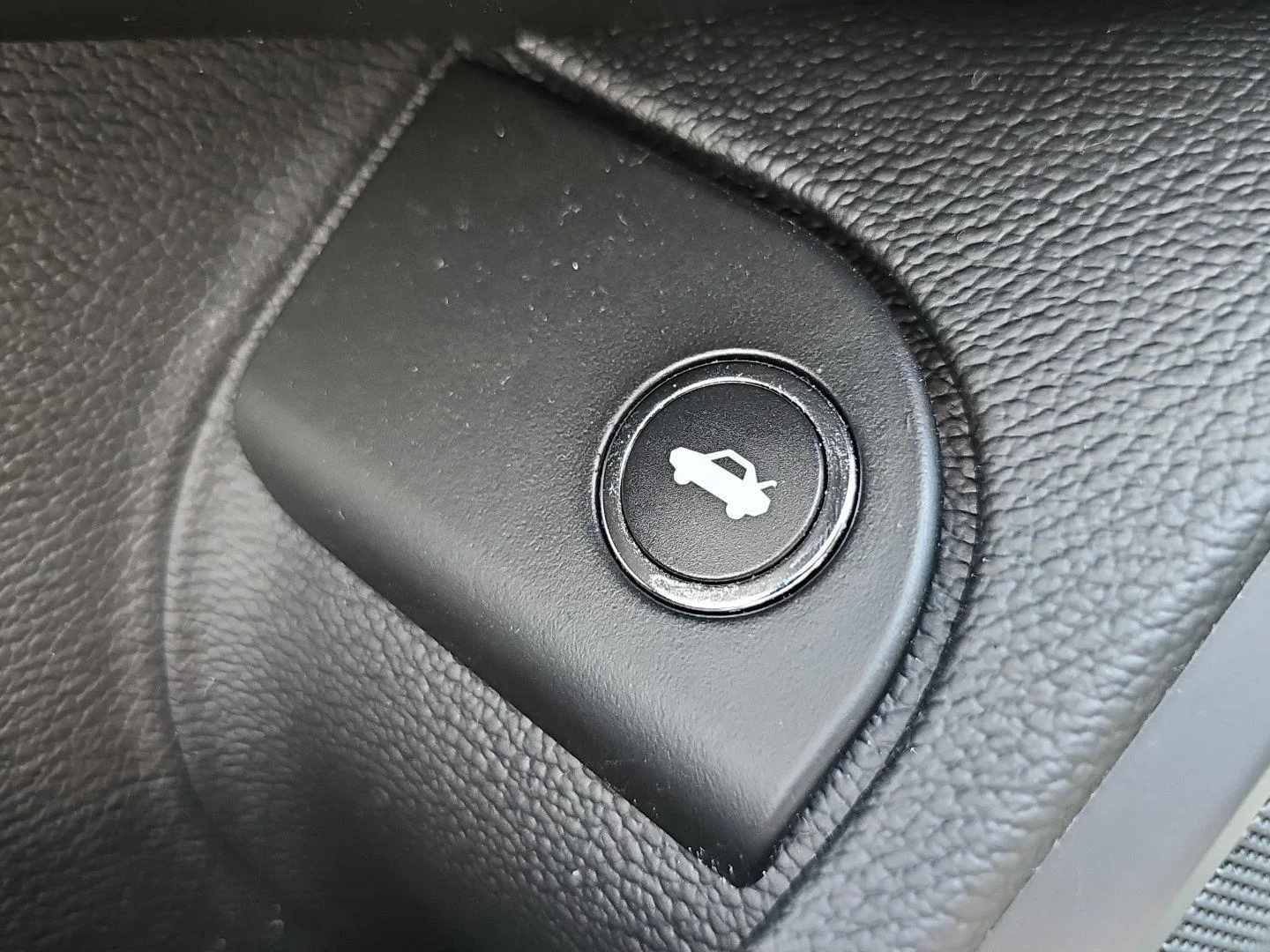 Used 2014 Black Maserati S Q4 image 28