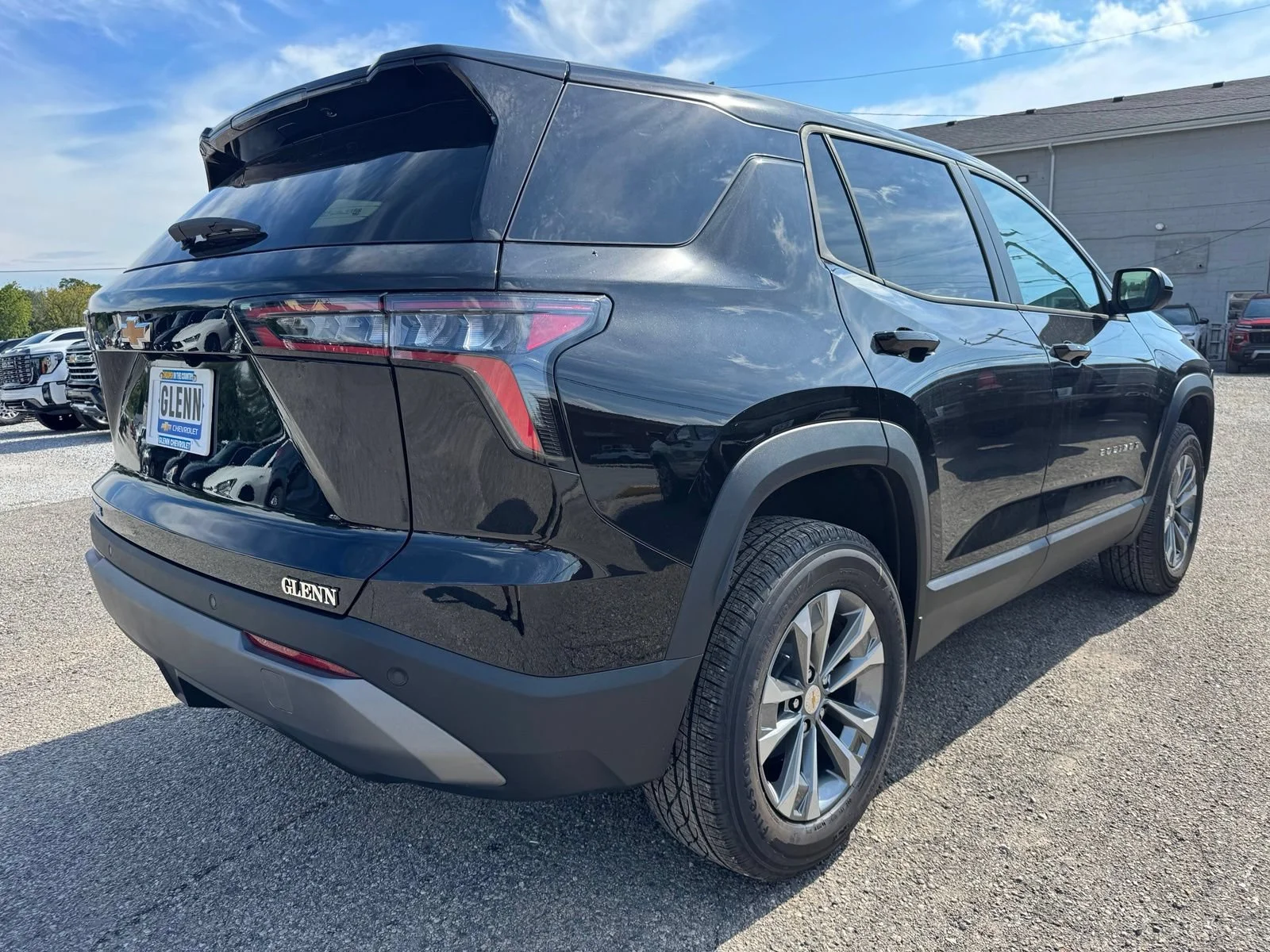 2027 Chevrolet Equinox LT - Photo 6