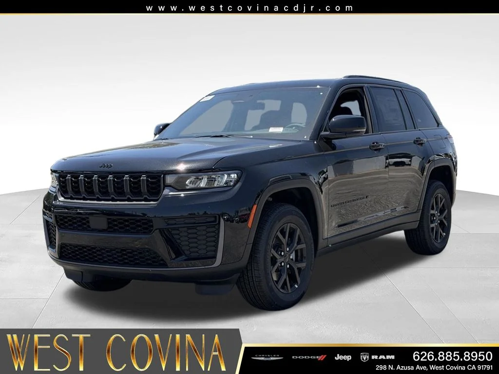 New 2026 Diamond Black Crystal Pearl-Coat Exterior Paint Jeep Altitude image 1