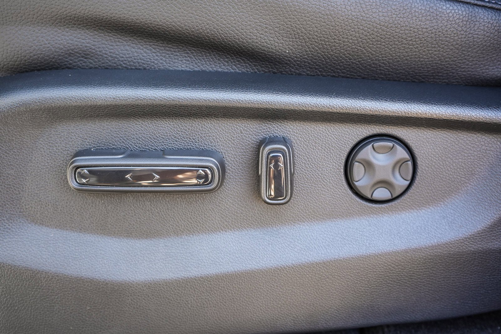 New 2026 Platinum White Pearl Honda EX-L image 23