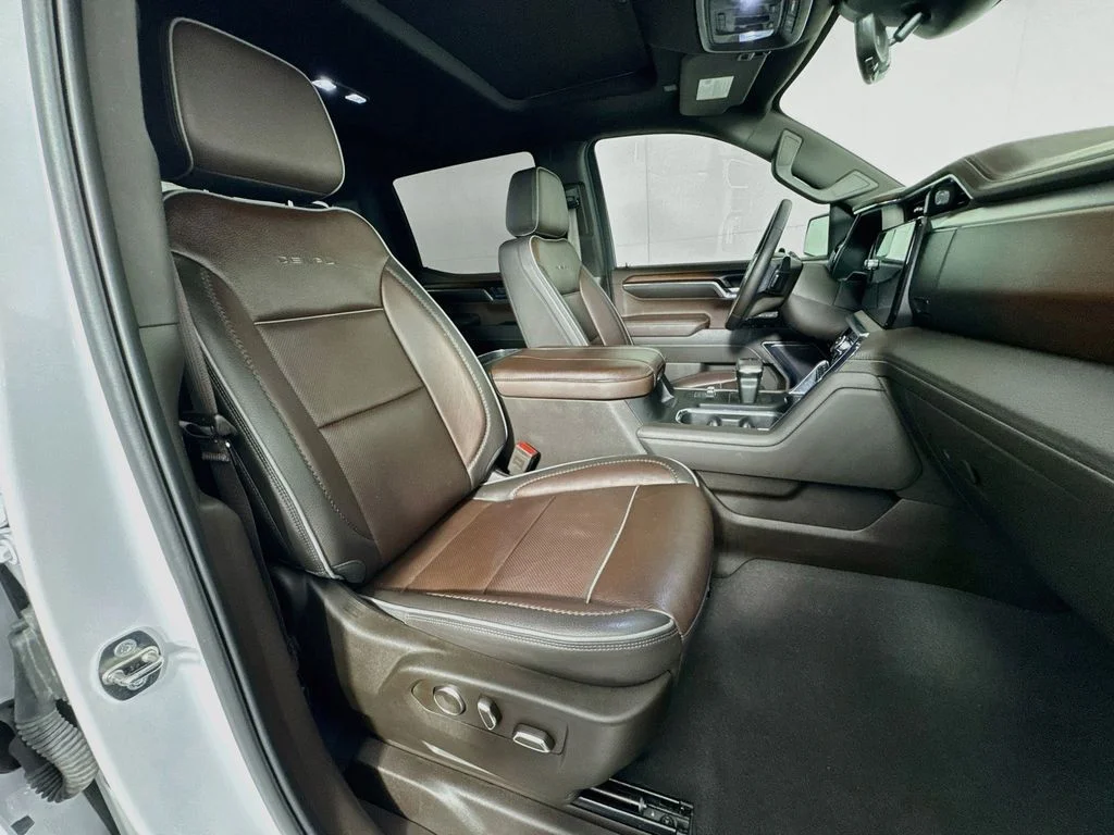 Used 2024 White GMC Denali image 35