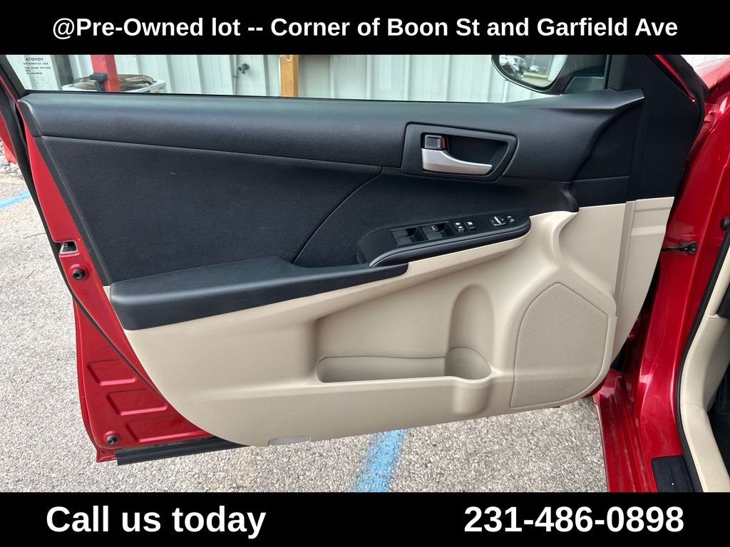 Used 2012 Red Toyota LE image 15