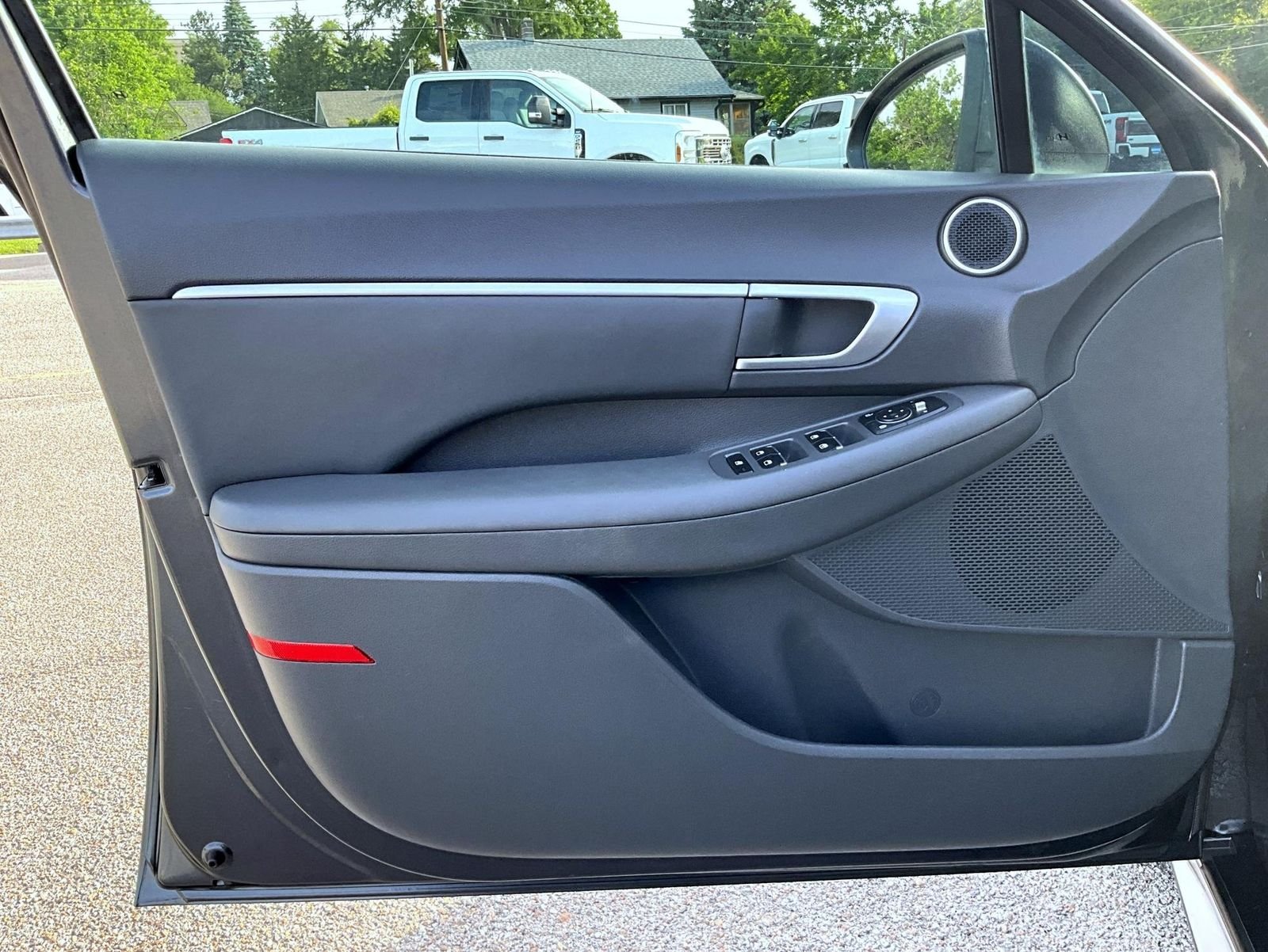 Used 2021 Gray Hyundai SEL image 10