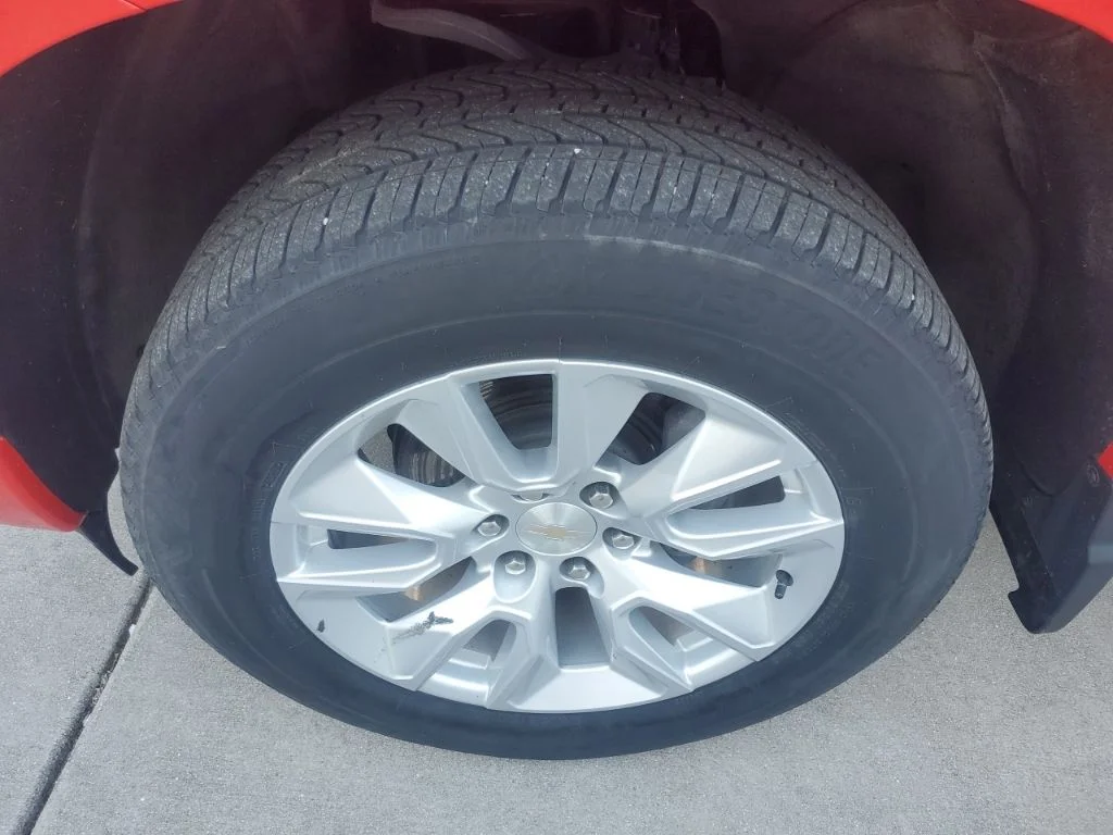 Used 2023 Red Chevrolet Custom image 12