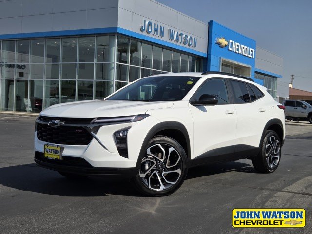 Used 2025 Summit White Chevrolet 2RS image 1