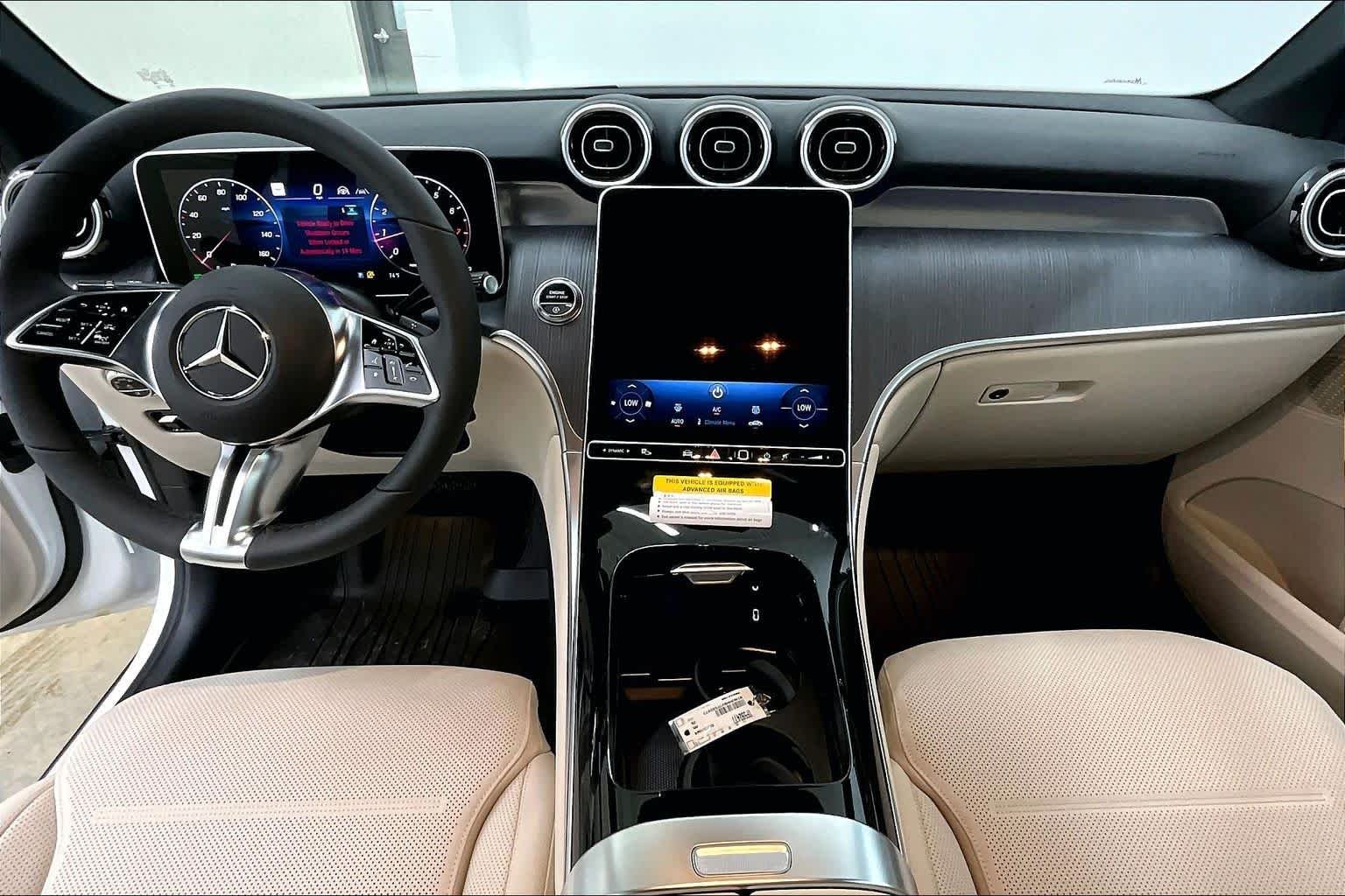 New 2026 Polar White Mercedes-Benz GLC 300 image 5