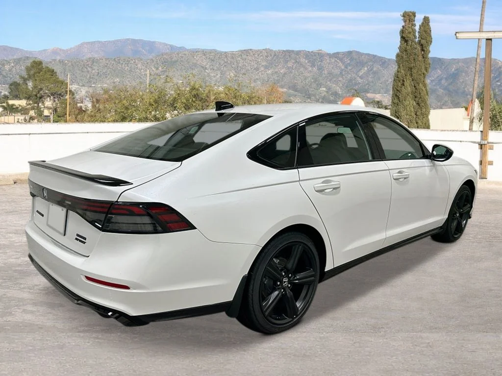 New 2026 Platinum White Pearl Honda Sport-L image 5