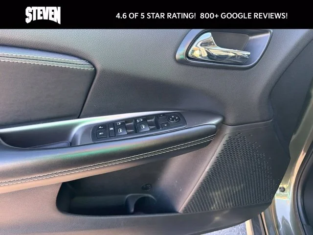 Used 2018 Green Dodge Crossroad image 13