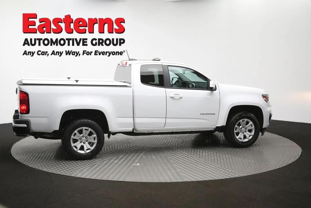 Used 2022 White Chevrolet LT image 40