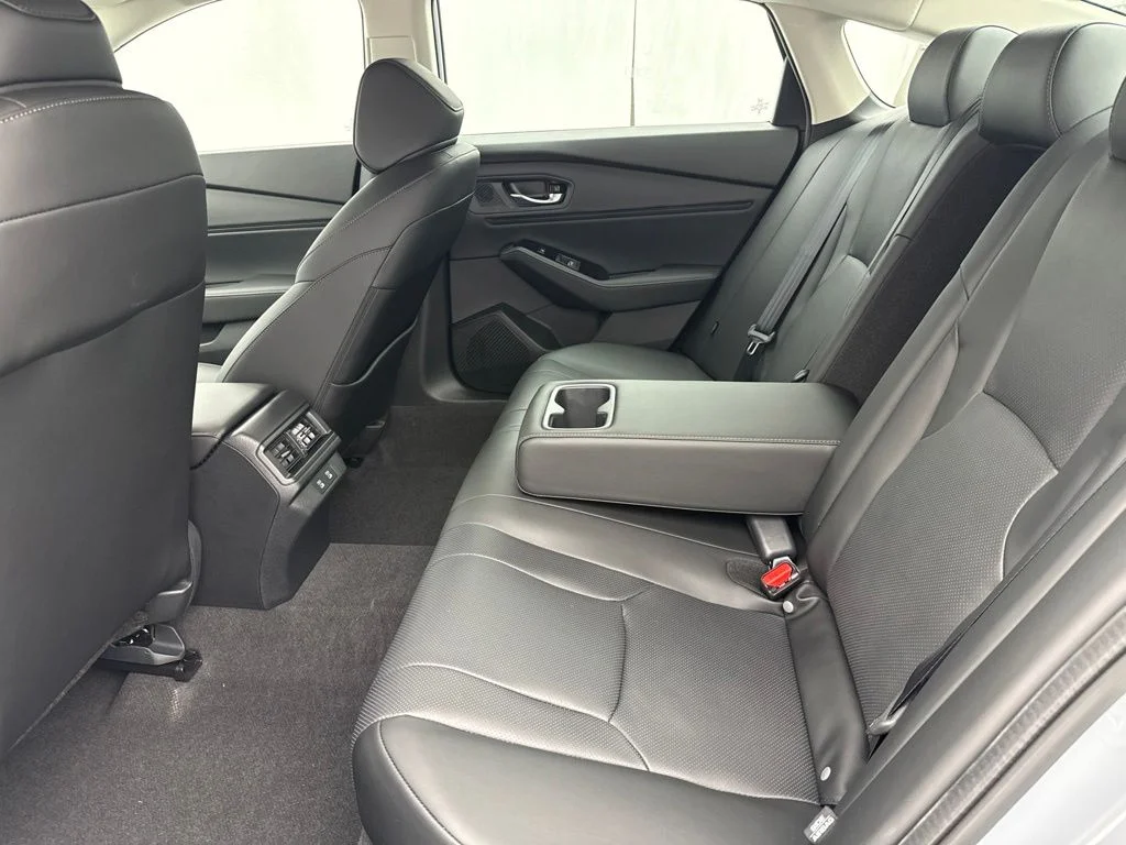 New 2026 Urban Gray Pearl Honda Touring image 15