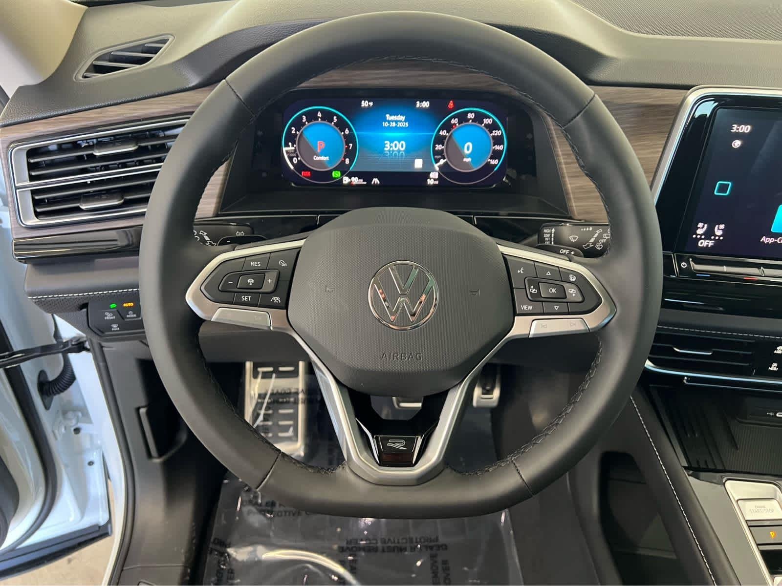 New 2026 Opal White Pearl Volkswagen 2.0T SEL Premium R-Line image 15
