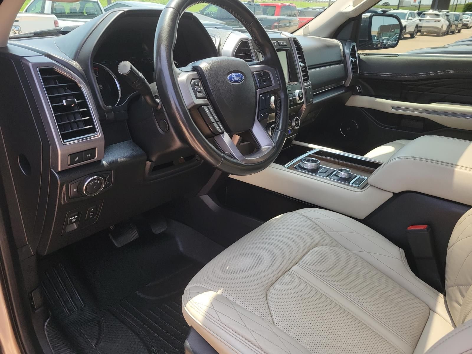 Used 2020 Desert Gold Metallic Ford Platinum image 24