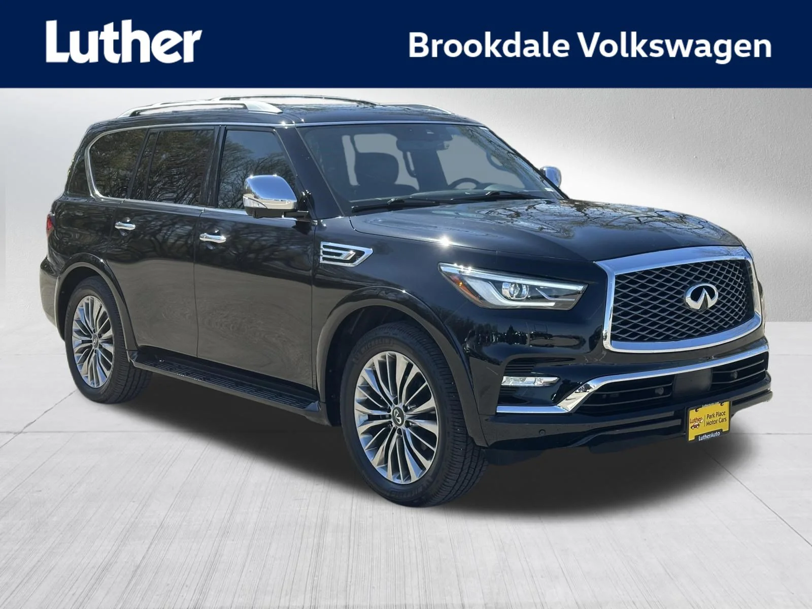 2021 INFINITI QX80 Sensory 4WD's photo