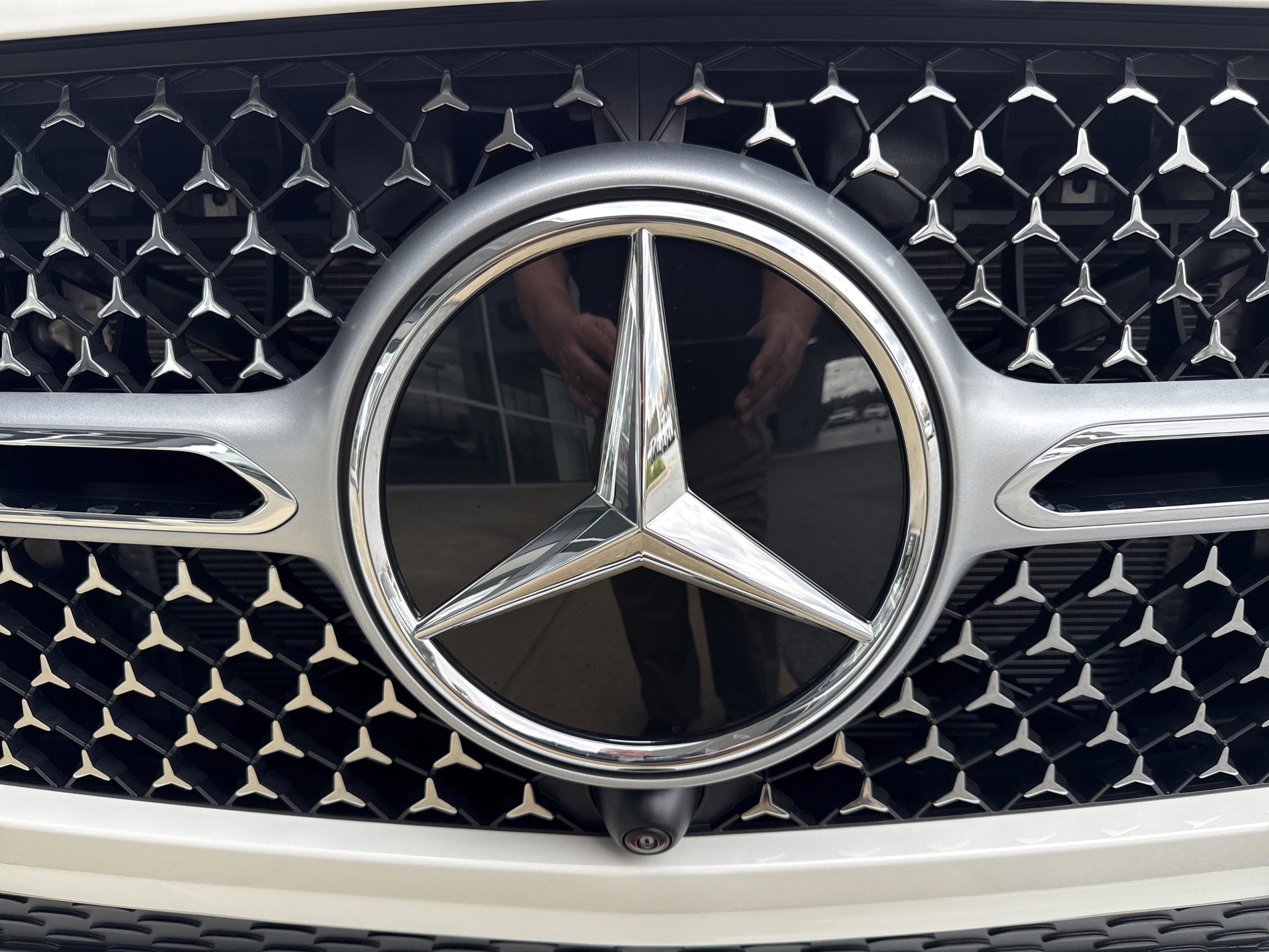 Certified Used 2026 Polar White Mercedes-Benz GLE 450 image 10